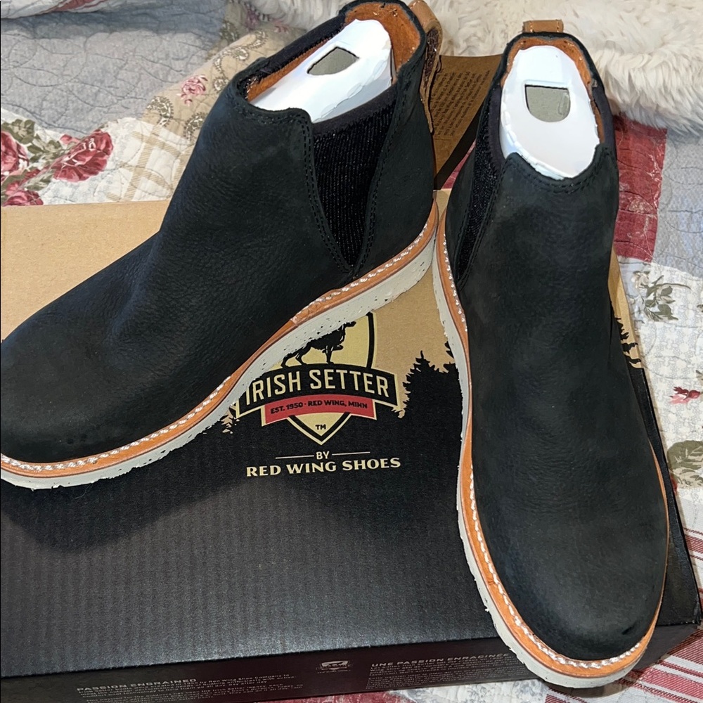 NWT Red Wing Irish Setter Setter Fifty ladies boots size 9
